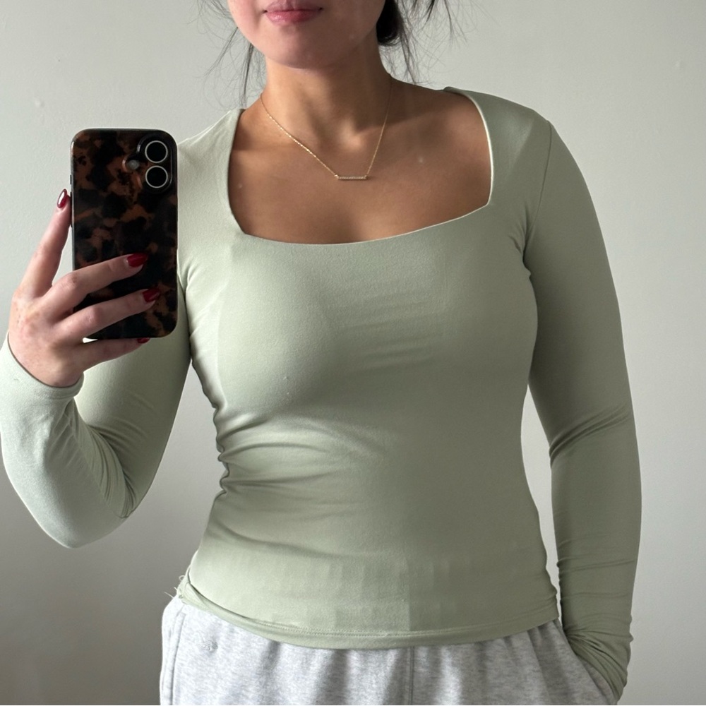 H&M Squared Neck Long Sleeve